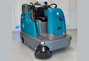 Tennant   S16 Ride-On Sweeper
