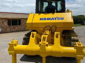 KOMATSU D65EX-17 STD TRACKED-DOZER - picture0' - Click to enlarge