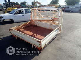 LANDCRUISER DUAL CAB TRAY - picture2' - Click to enlarge