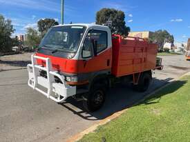 Truck Fire Truck Mitsubishi 3 tonne 1997 Ex-govt SN1261 - picture1' - Click to enlarge