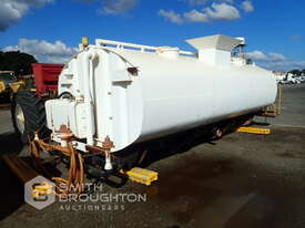 5.8M WATER TRUCK BODY & SOUTHERN CROSS PUMP - picture0' - Click to enlarge