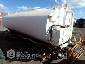 5.8M WATER TRUCK BODY & SOUTHERN CROSS PUMP - picture0' - Click to enlarge
