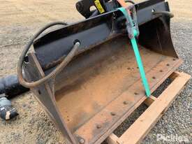 2021 AE Tilting Mud Bucket - picture2' - Click to enlarge