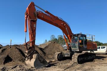 2018 Hitachi 2X350LCH-3 35 ton Excavator