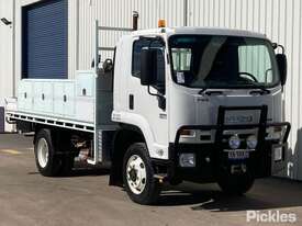 2009 Isuzu FSS - picture0' - Click to enlarge