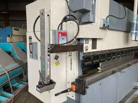 HACO Pressbrake 2.4m 60T - picture2' - Click to enlarge