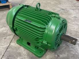 22 kw 30 hp 4-pole 1475 rpm 415v Foot Mount 180L frame IP66 AC Electric Motor WEG Model K36 W22 - picture2' - Click to enlarge