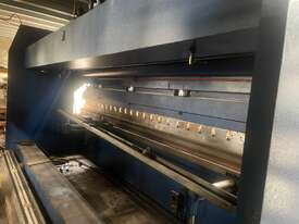 6000mm x 200 Ton Hydraulic Press Brake - picture0' - Click to enlarge