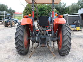 Kubota M7040 Rops 2012 - picture2' - Click to enlarge