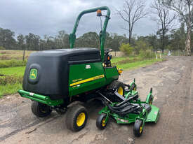 John Deere 1600 Wide Area mower Lawn Equipment - picture2' - Click to enlarge