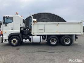 2012 Hino FS 700 2848 - picture1' - Click to enlarge