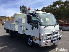 2013 Hino 300 series - picture0' - Click to enlarge