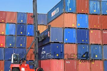 LIFT EQUIPT- CVS Ferrari HY08.8 Hybrid Empty Container Handler