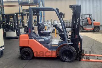 ACTIVE FORKLIFTS - brand   toyota 2.5 ton forklift for sale-4500mm lift height dual fuel solid tyr ACTIVE FORKLIFTS - brand   toyota 2.5 ton forklift for sale-4500mm lift height dual fuel solid tyr