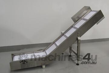 ( ) Inclined Packing Conveyor