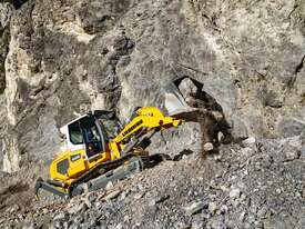 LR 626 Litronic
Crawler loaders - picture2' - Click to enlarge
