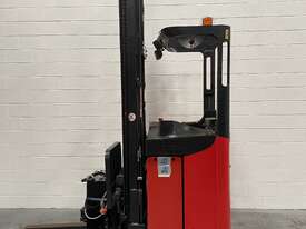 Linde 1.6t Stand On Reach Truck - as new condition - picture0' - Click to enlarge