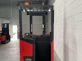 Linde 1.6t Stand On Reach Truck - as new condition - picture1' - Click to enlarge