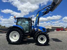 2015 Hew holland tractor - picture1' - Click to enlarge