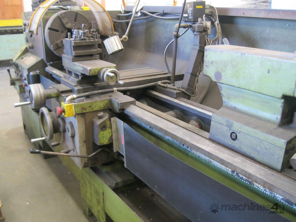 Used tarnow Tarnow Polish 2 metre x 560 Geared Head Lathe Gap Bed