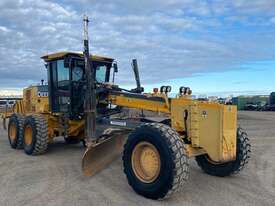 John Deere 872D - picture0' - Click to enlarge