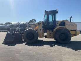 2016 New Holland W170C Wheeled Loader - picture2' - Click to enlarge