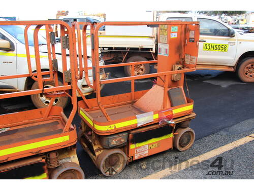 2012 JLG 1230ES SCISSOR LIFT