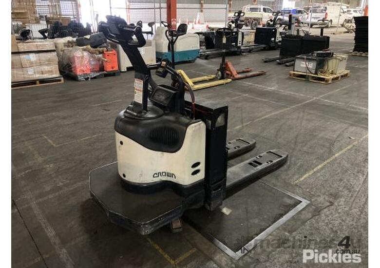 Used Crown Crown PE4500-60 Walk Behind Electric Pallet Jack Powered ...