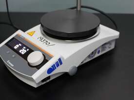 Magnetic Stirrer with Heating Plate - picture2' - Click to enlarge