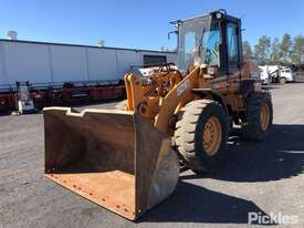 Case 521D Articulated Wheeled Loader - picture1' - Click to enlarge