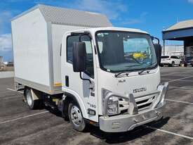 Isuzu NLR - picture0' - Click to enlarge