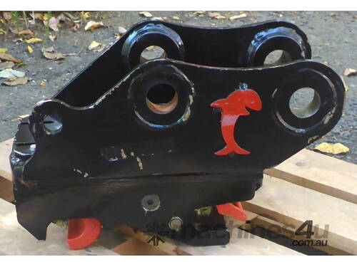 New 3-6 ton (40mm pin) Jaws Hydraulic Quick Hitch Coupling Case/Hitachi/Kobelco/Kubota Excavator etc