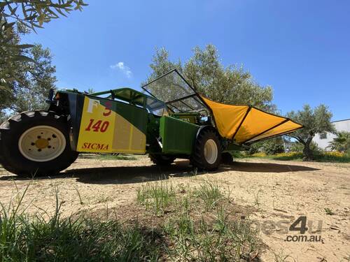 Sicma F3 140 Self-propelled Harvester