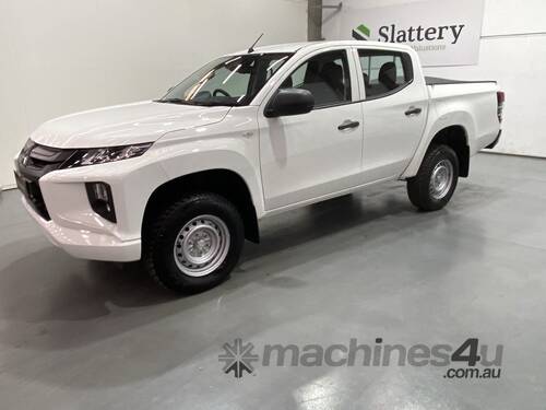 2022 Mitsubishi Triton GLX 4x4 Diesel