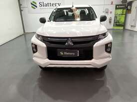 2022 Mitsubishi Triton GLX 4x4 Diesel - picture0' - Click to enlarge