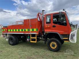 GRAND MOTOR GROUP -2000 ISUZU FTS Fire Truck - picture1' - Click to enlarge