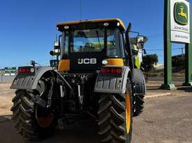 2016 JCB 3230 Row Crop Tractors - picture1' - Click to enlarge