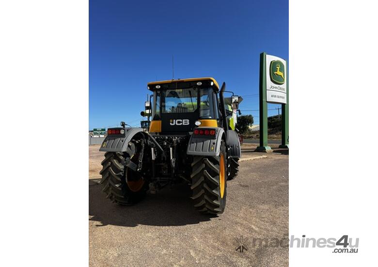 2016 JCB 3230 Row Crop Tractors