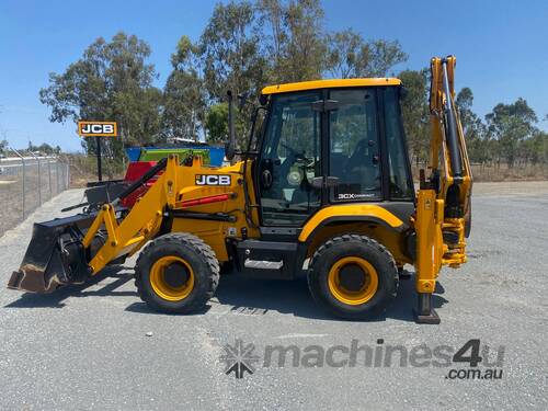 JCB 3CX Compact Backhoe Loader