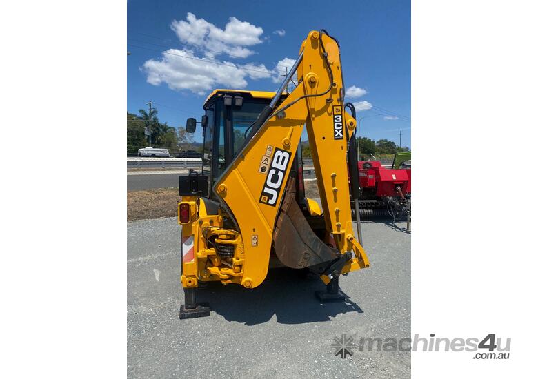 JCB 3CX Compact Backhoe Loader