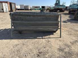 1 x Pallet of Portable Panels - picture1' - Click to enlarge