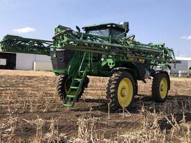 2015 JOHN DEERE R4030 SELF-PROPELLED SPRAYER - picture1' - Click to enlarge