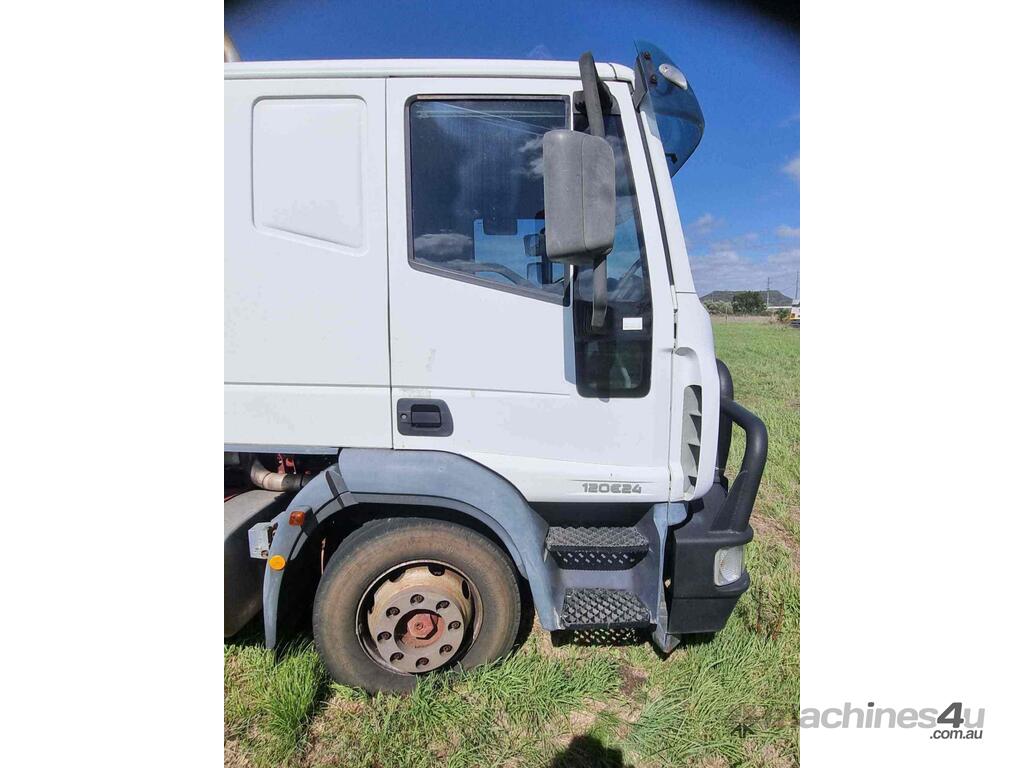 Buy Used Iveco IVECO Body Truck Service Trucks in ATHOL, QLD