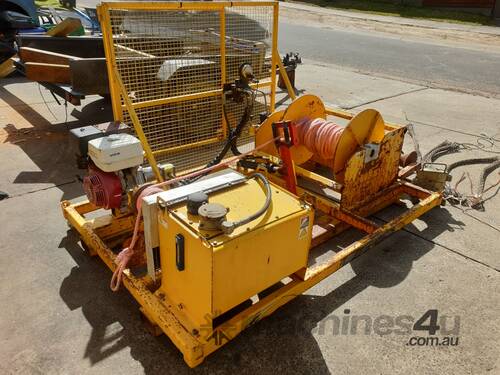 caption 20Kn to 30Kn Bull winch , 11hp honda , skid mount ,