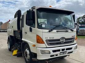 Hino FG 500 - picture0' - Click to enlarge