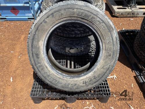 3 x 285 60 R18 Tyres