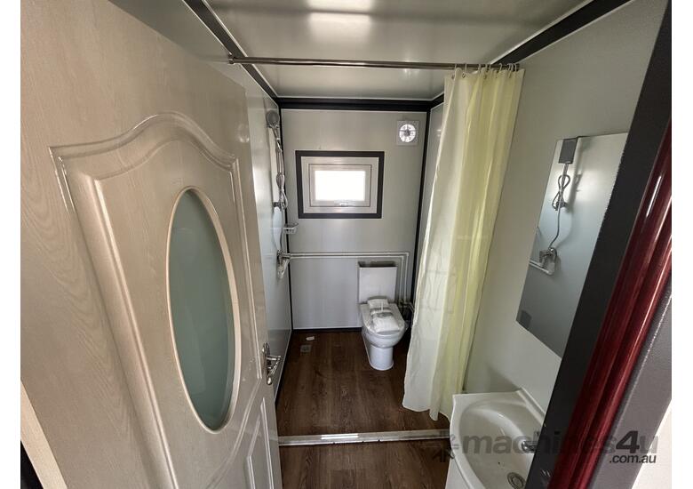 caption Expandable Container House with Ensuite