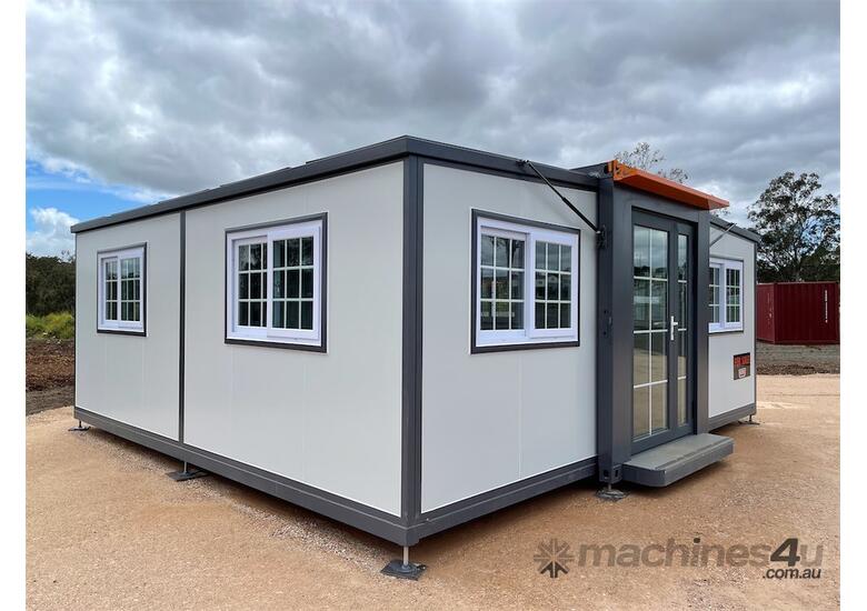 caption Expandable Container House with Ensuite