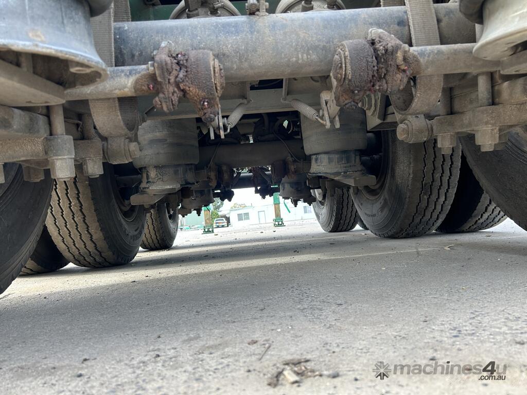 Buy Used 2011 kennedy 2011 Kennedy Logging Drop Deck Folding Skel B