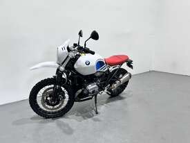 2017 BMW R12  Petrol - picture0' - Click to enlarge